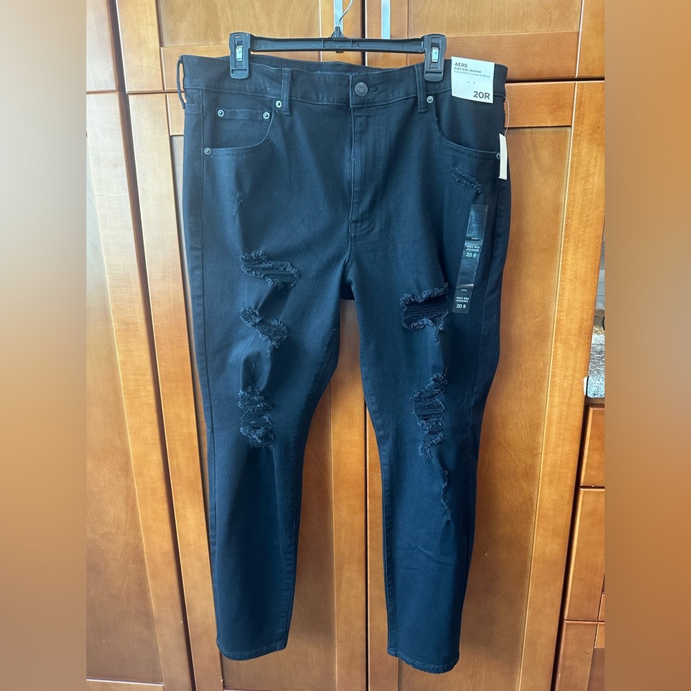 Aeropostale Women’s Black Skinny Ripped Jeans